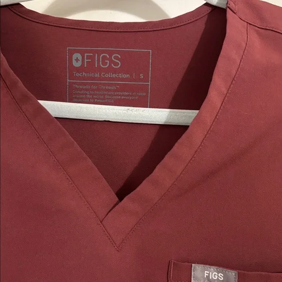 Figs Women’s Scrub Set in Light Wine Color - Picture 16 of 16